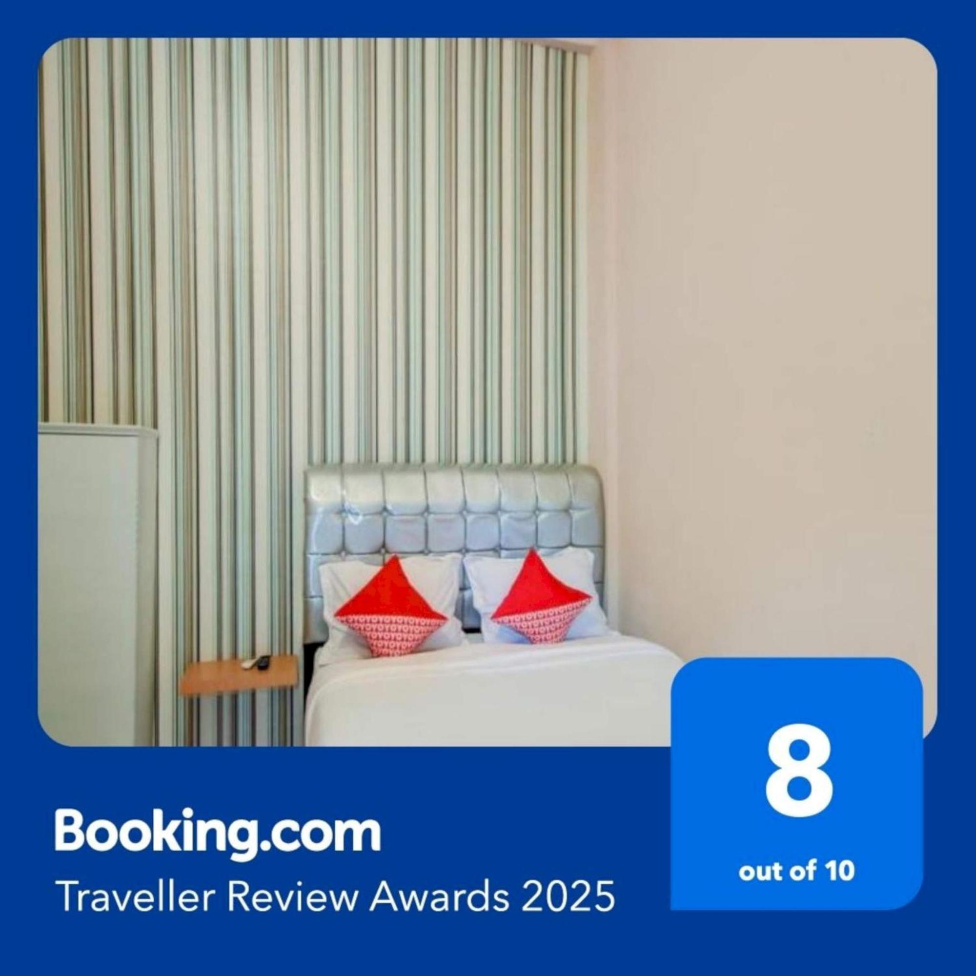 Oyo 3389 Sonya Homestay Syariah Tebing Tinggi Екстериор снимка